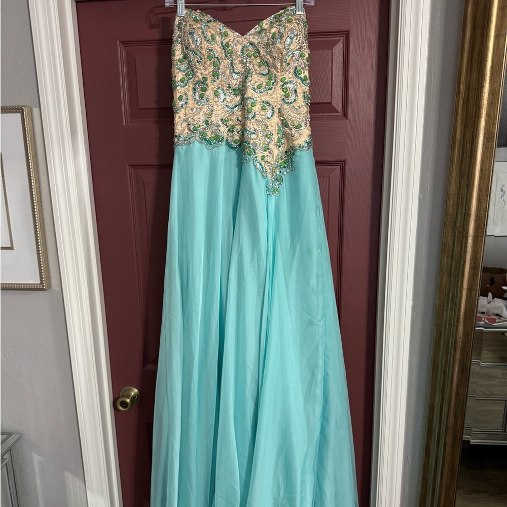 Mac Duggal Champagne and Black Evening Dress